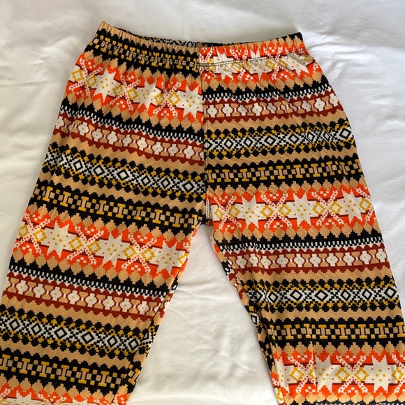 Colorful Geometric Patterned Leggings - Picture 3 of 3